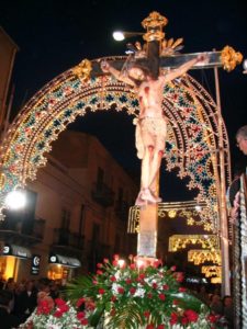 Il simulacro del Santissimo Crocifisso venerato a Lercara Friddi nella chiesa di San Matteo