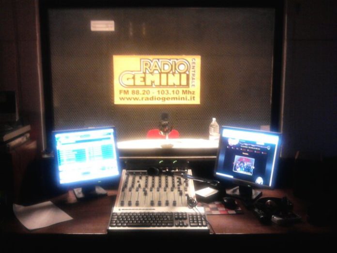 studio radio