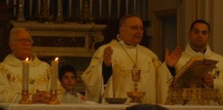 L'Arcivescovo Montenegro durante la celebrazione della Messa Solenne con Sac. Antonino Massaro e Sac. Antonio Cipolla