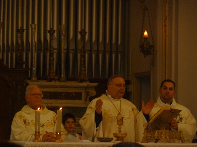 L'Arcivescovo Montenegro durante la celebrazione della Messa Solenne con Sac. Antonino Massaro e Sac. Antonio Cipolla
