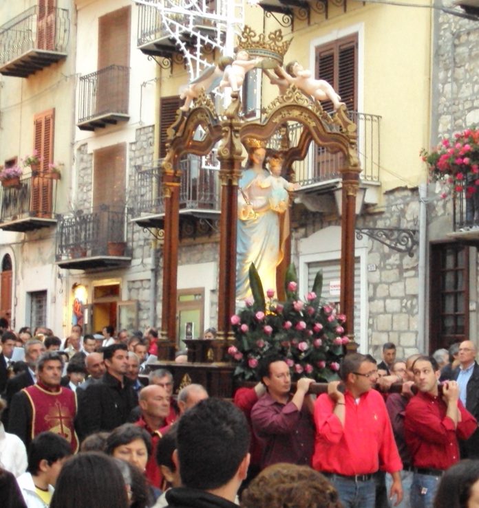 Processione Maria Ausiliatrice