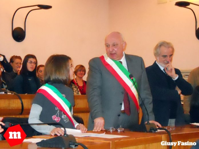 insediamento-amministrazione-junior-2013-3