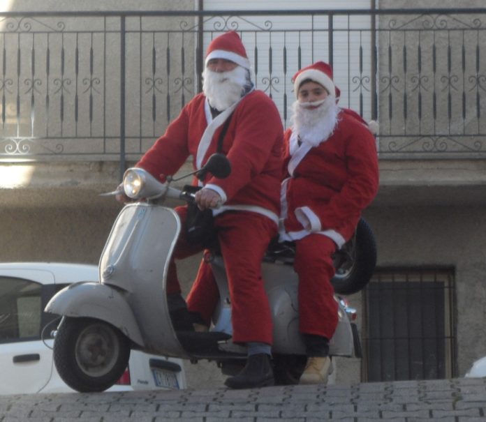 Balli Natale in Vespa Lercara Friddi 3