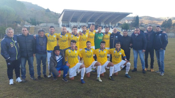 KAMARAT-PRO FAVARA 2-1