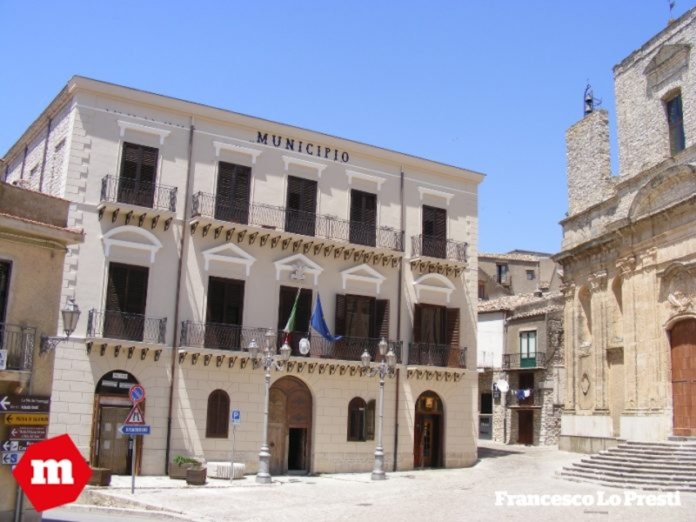 Municipio Palazzo Adriano
